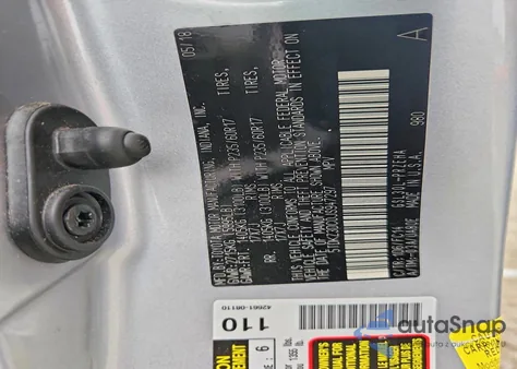 2018 Toyota Sienna Le 8-Passenger z USA, uszkodzony, nr VIN 5TDKZ3DC0JS947297